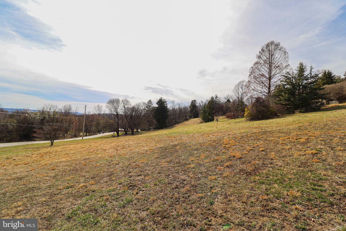 Property Photo: 3923 Ridgewood Road PA 17406