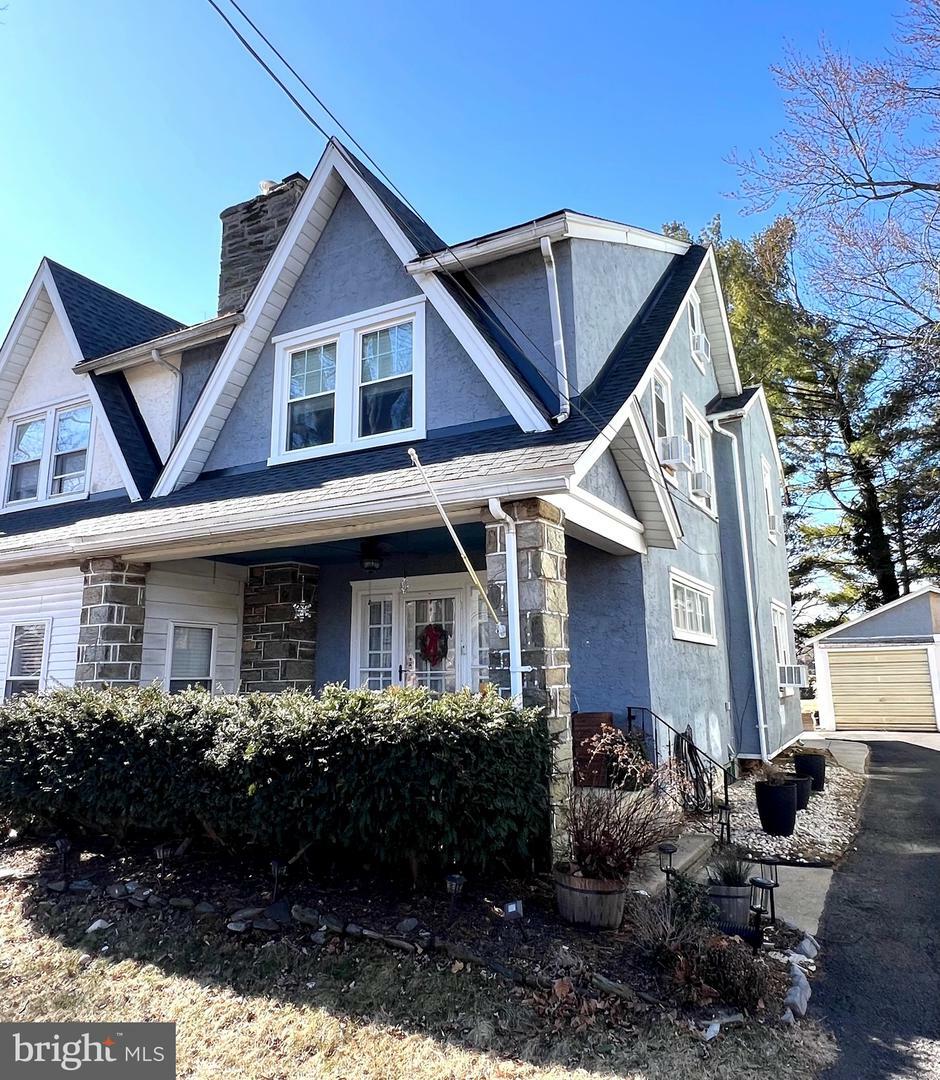 Property Photo: 626 Country Club Lane PA 19083