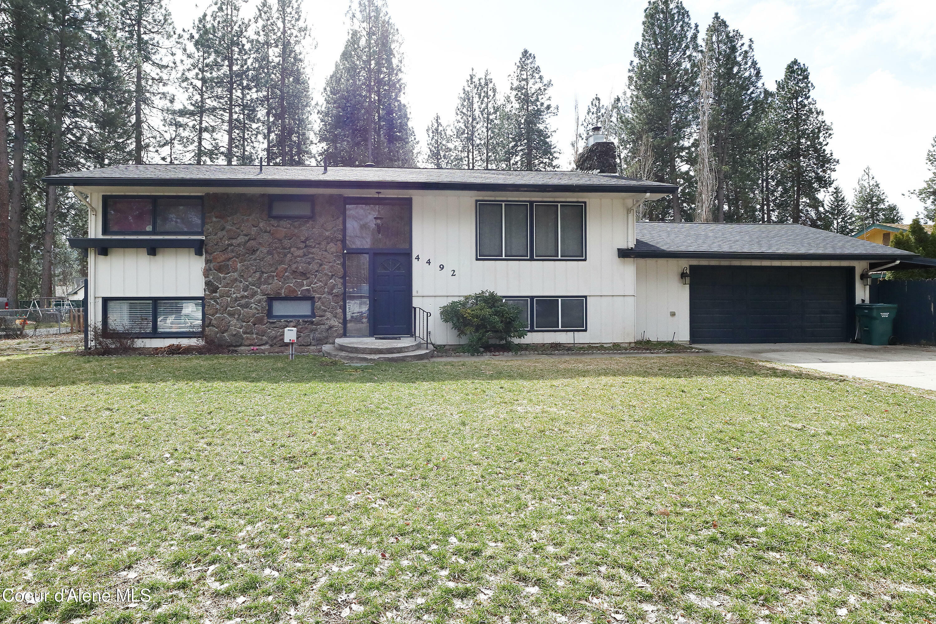 Property Photo: 4492 E Woodland Dr ID 83854