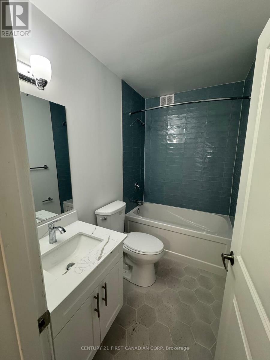 Property Photo: 20 Craig Street 3 ON N6C 1E8