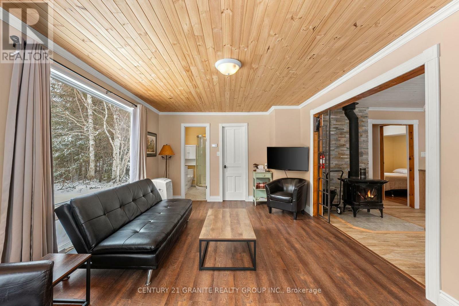 Property Photo: 304 Centre Road ON K0L 2K0