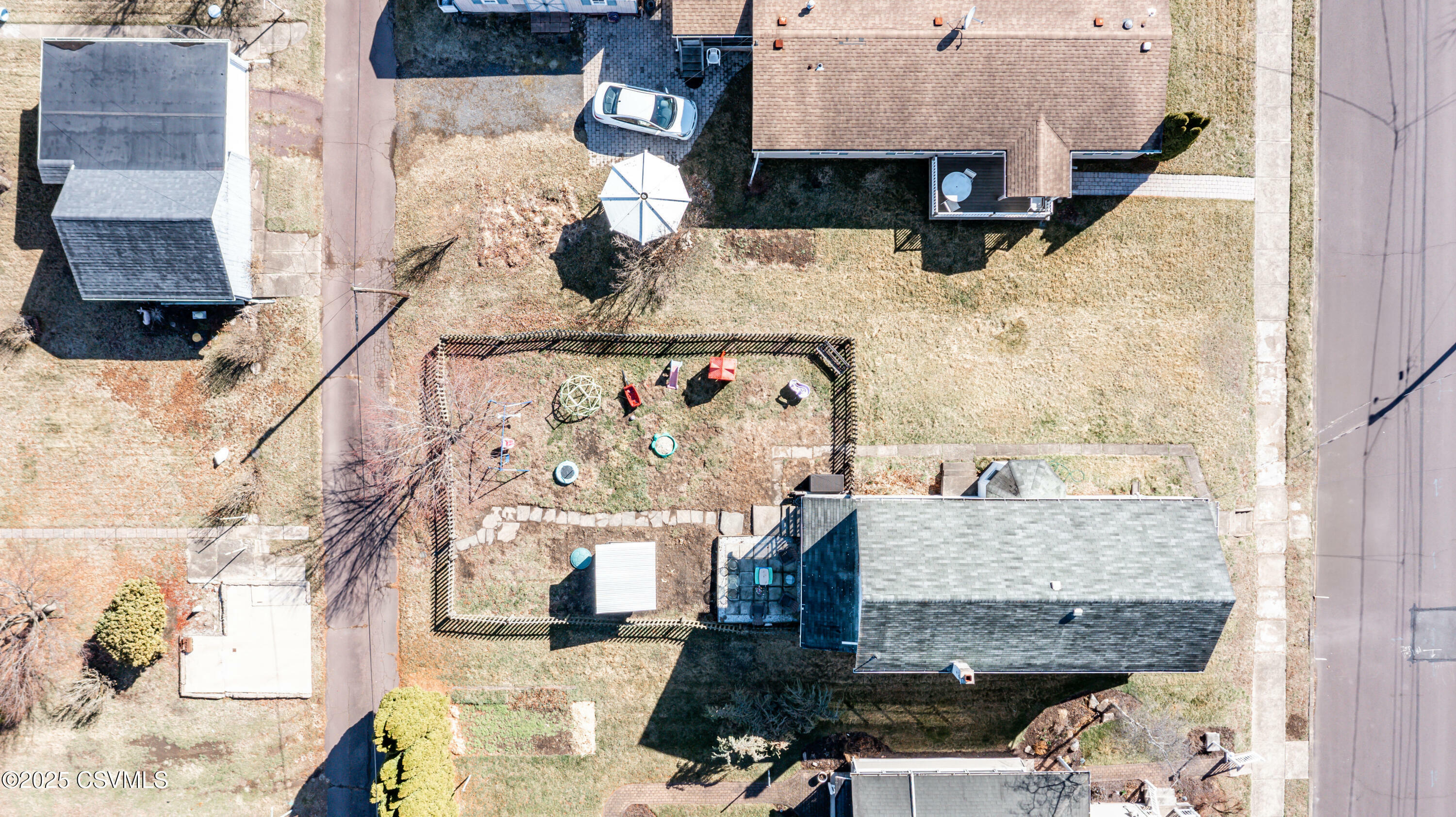 Property Photo: 409 W 5th Street PA 18635
