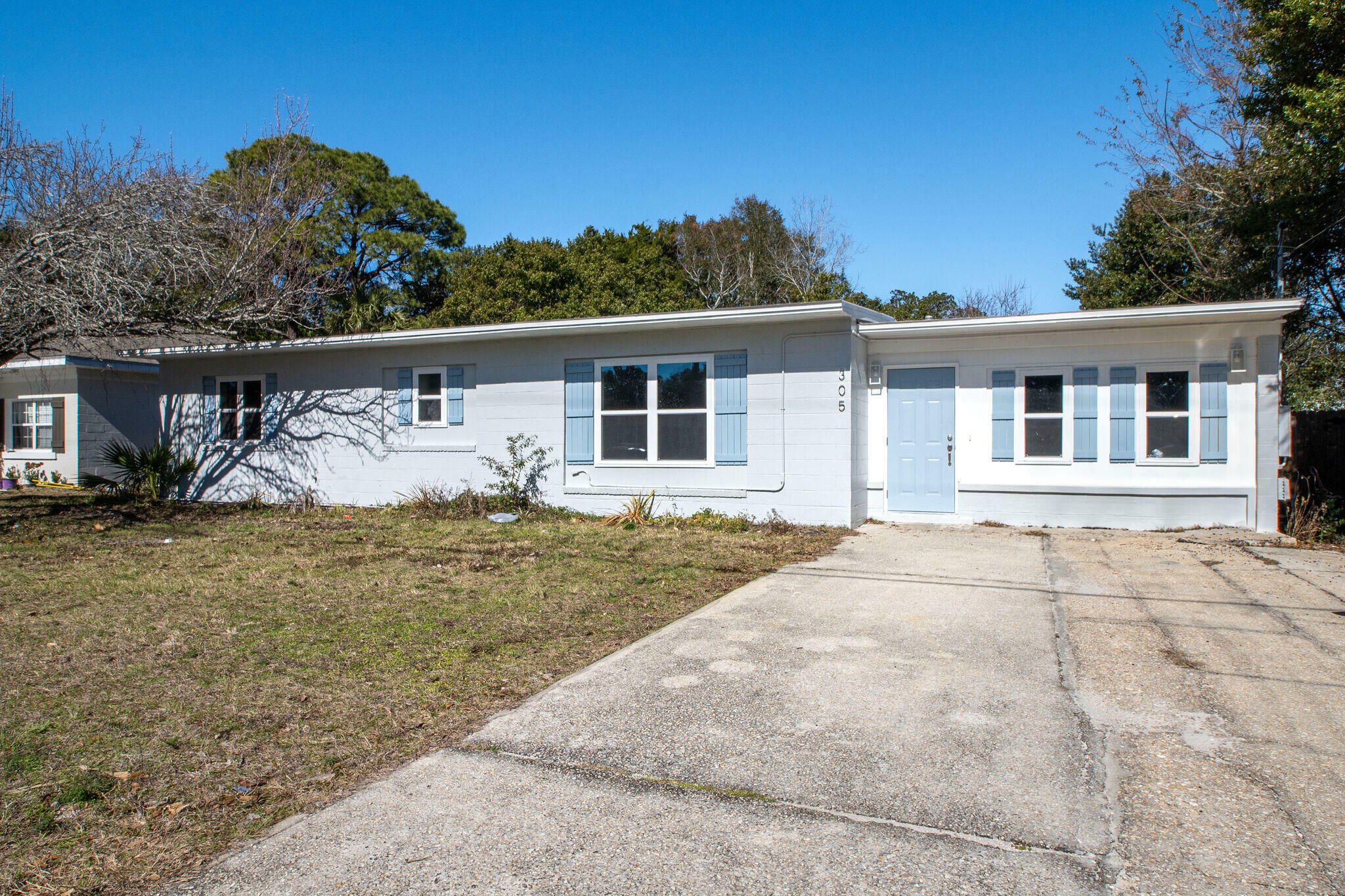 305 NE Hollywood Boulevard  Fort Walton Beach FL 32548 photo