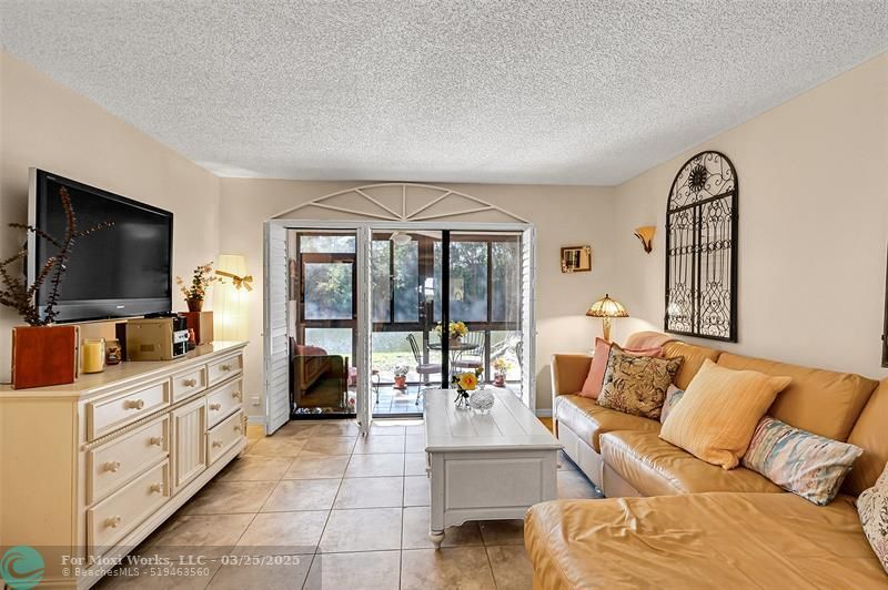 Property Photo: 3860 Carambola Cir N 2957 FL 33066