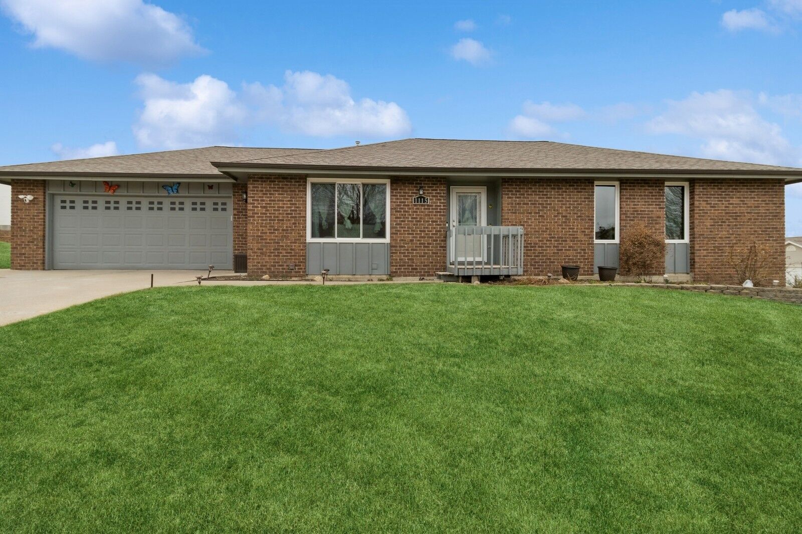 Property Photo:  1115 E 7th Street  IA 50219 