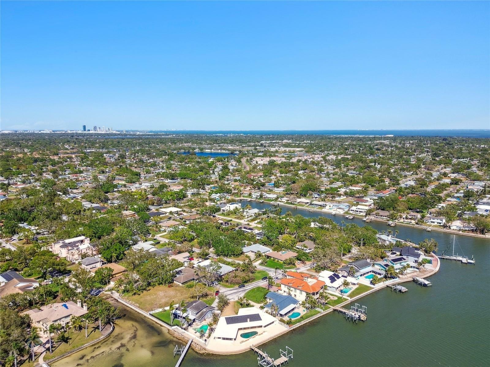 Property Photo: 2970 68th Avenue S FL 33712