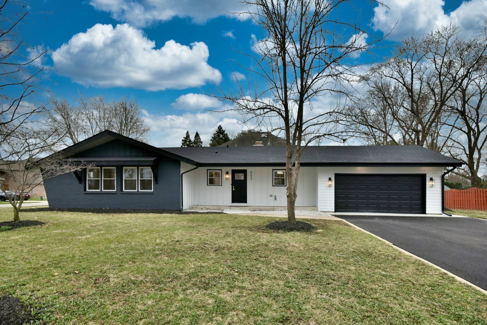 903 Jarvis Avenue  Des Plaines IL 60018 photo