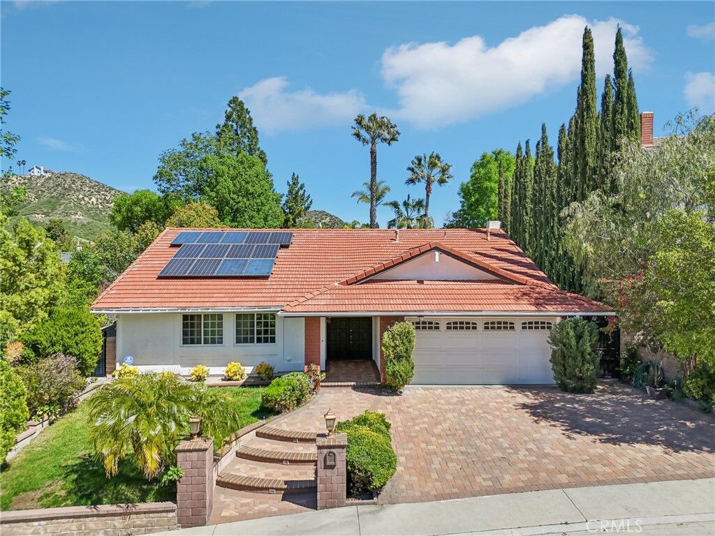 Property Photo:  18619 Brymer Street  CA 91326 
