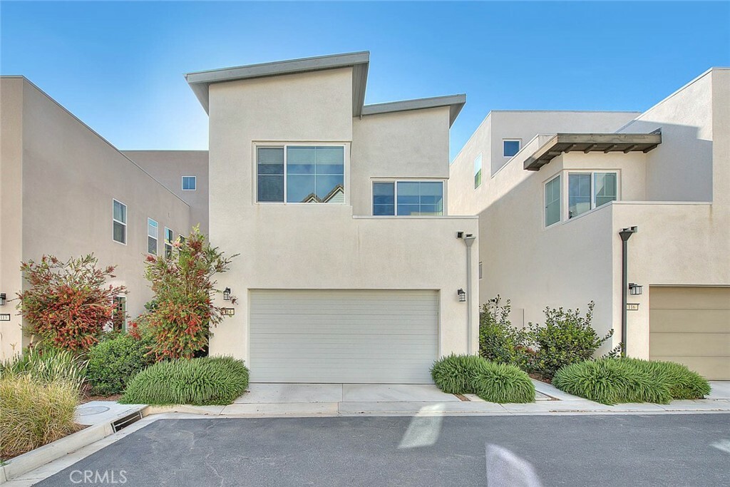 Property Photo:  114 Source  CA 92618 