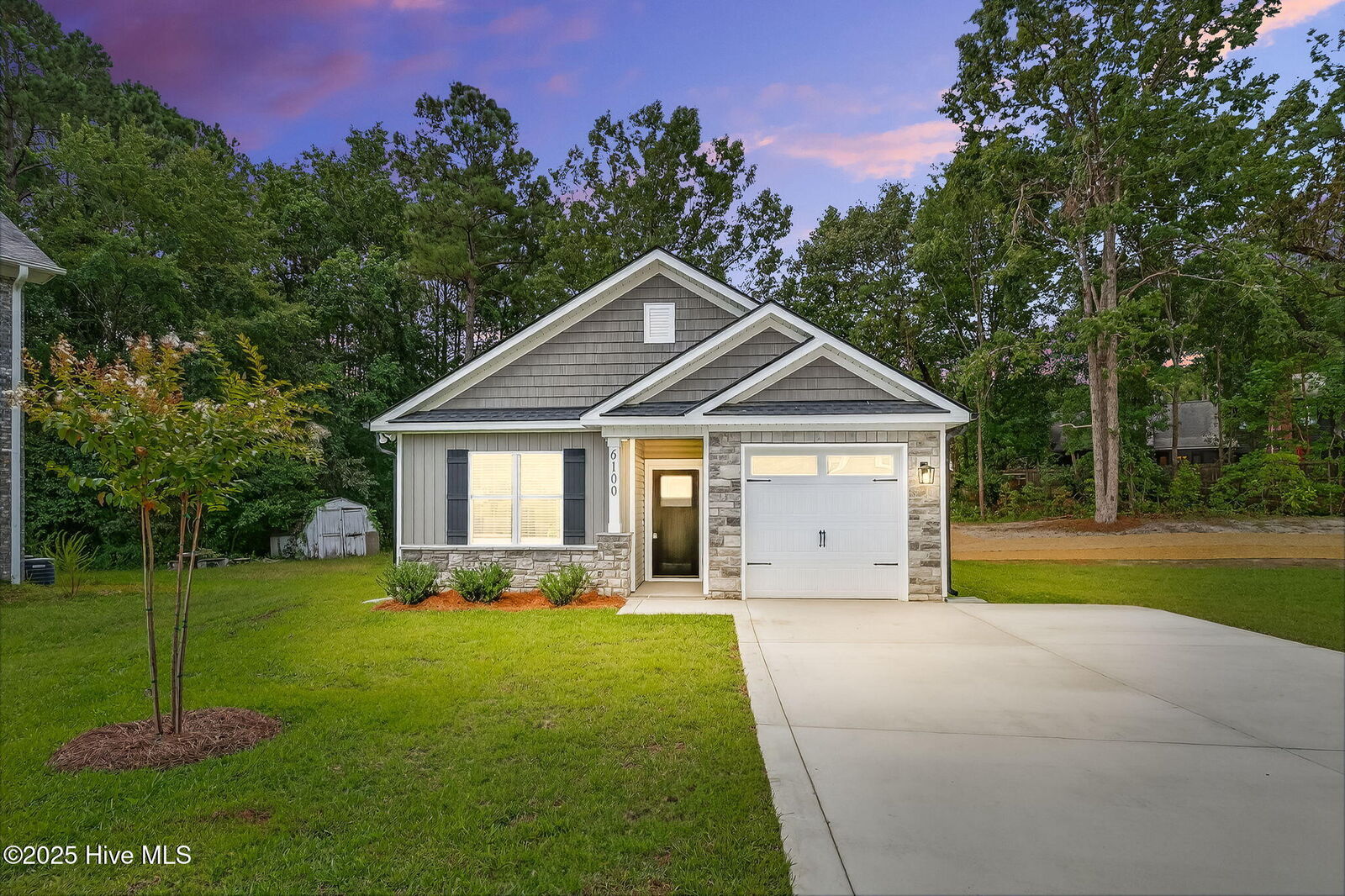 Property Photo: 6100 Garden Court NC 28311