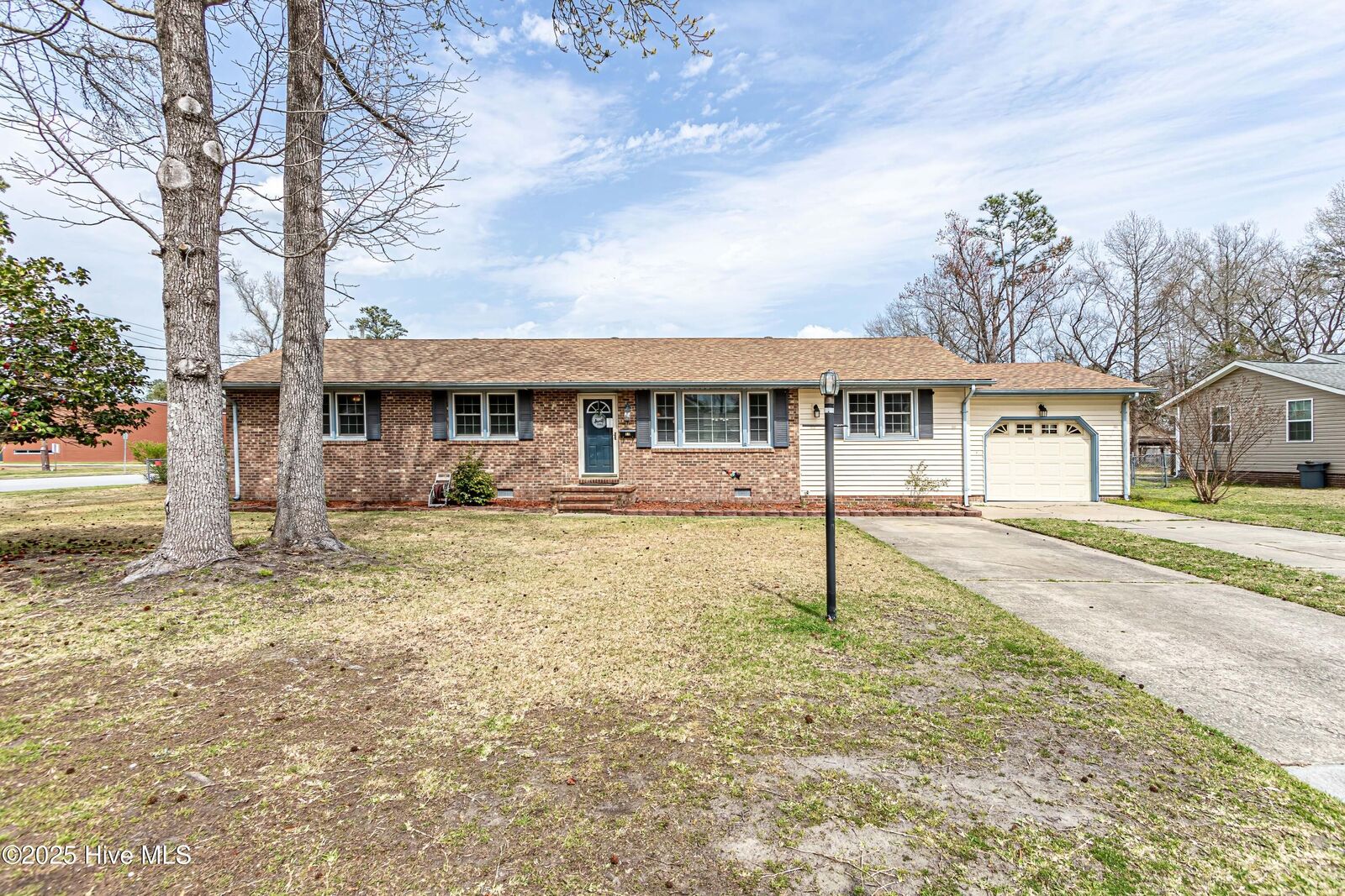 Property Photo: 718 Kathryn Avenue NC 28540