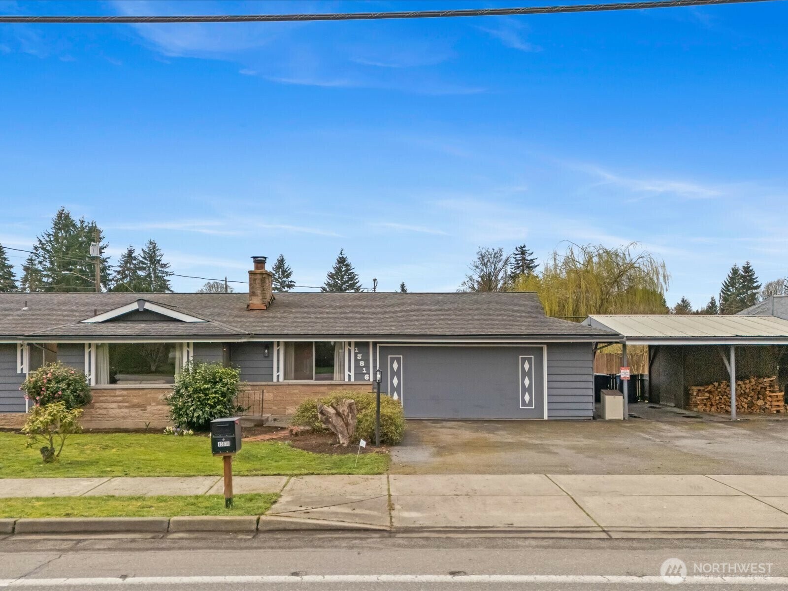 Property Photo: 15816 179th Avenue SE WA 98272