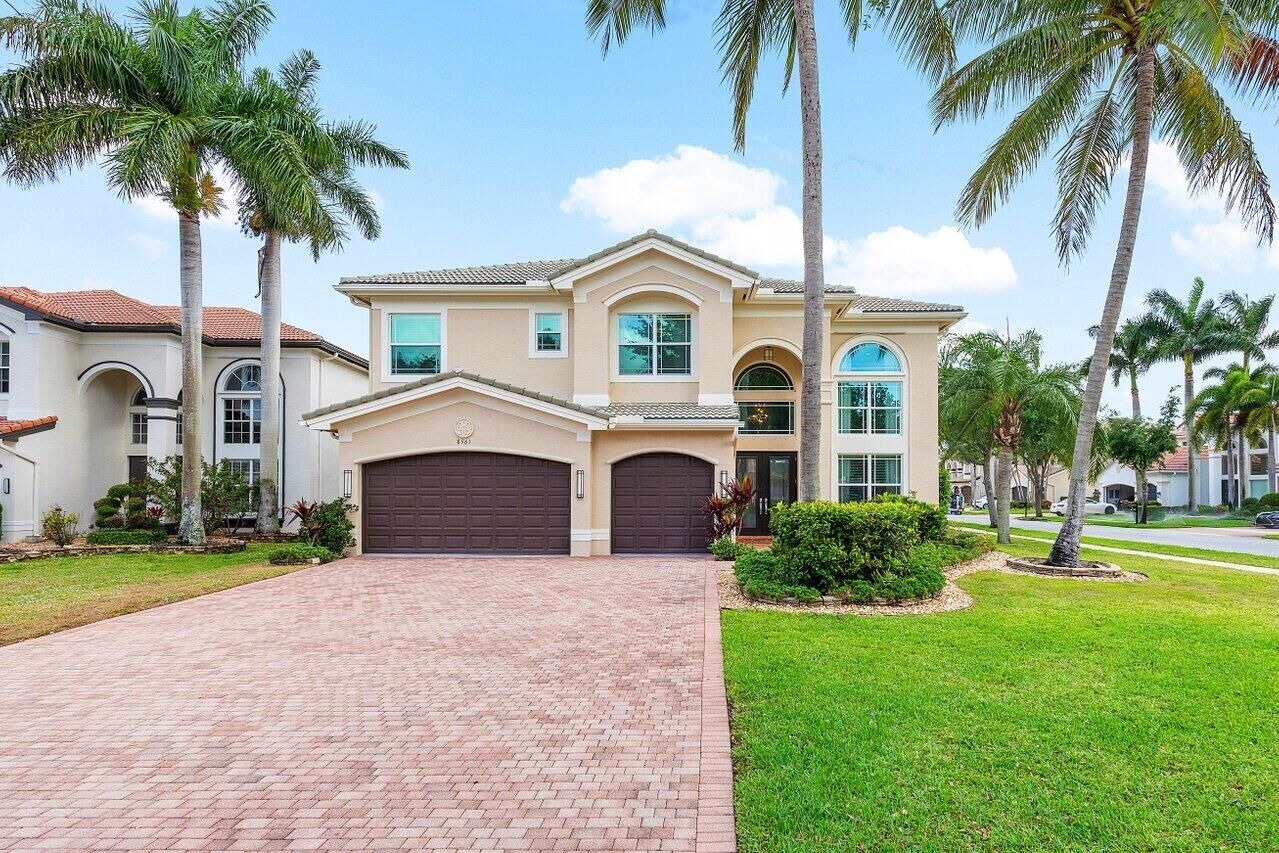 Property Photo: 8561 Trailwinds Court FL 33473