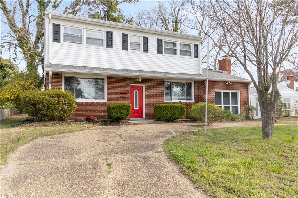 Property Photo: 25 Bonaire Dr VA 23669