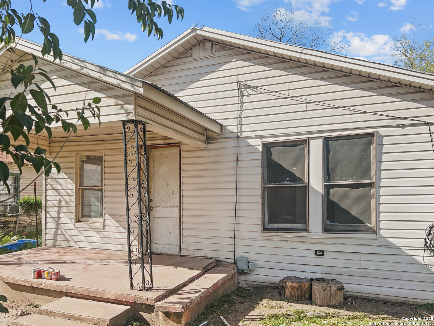 524 Avenue B  Seguin TX 78155 photo