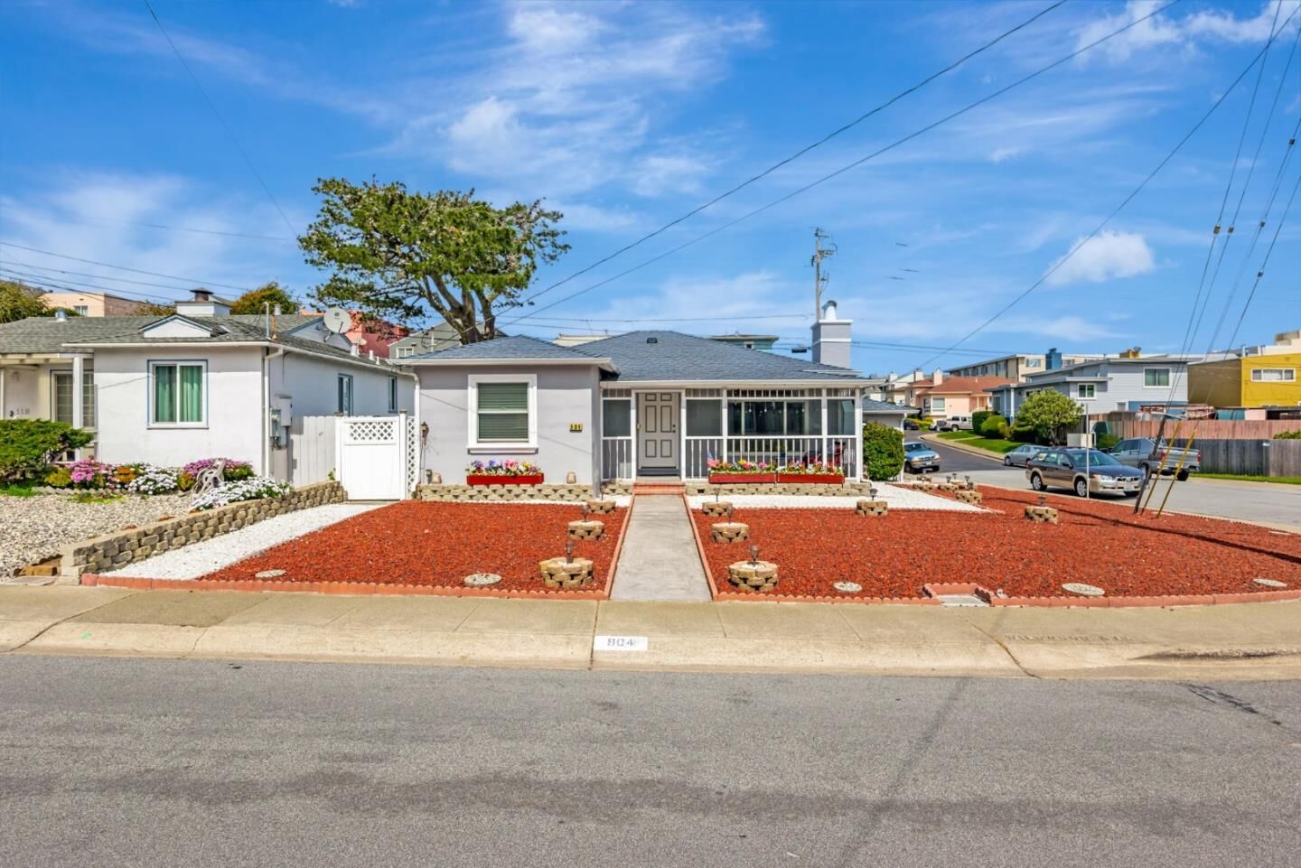 Property Photo:  904 Wildwood Avenue  CA 94015 