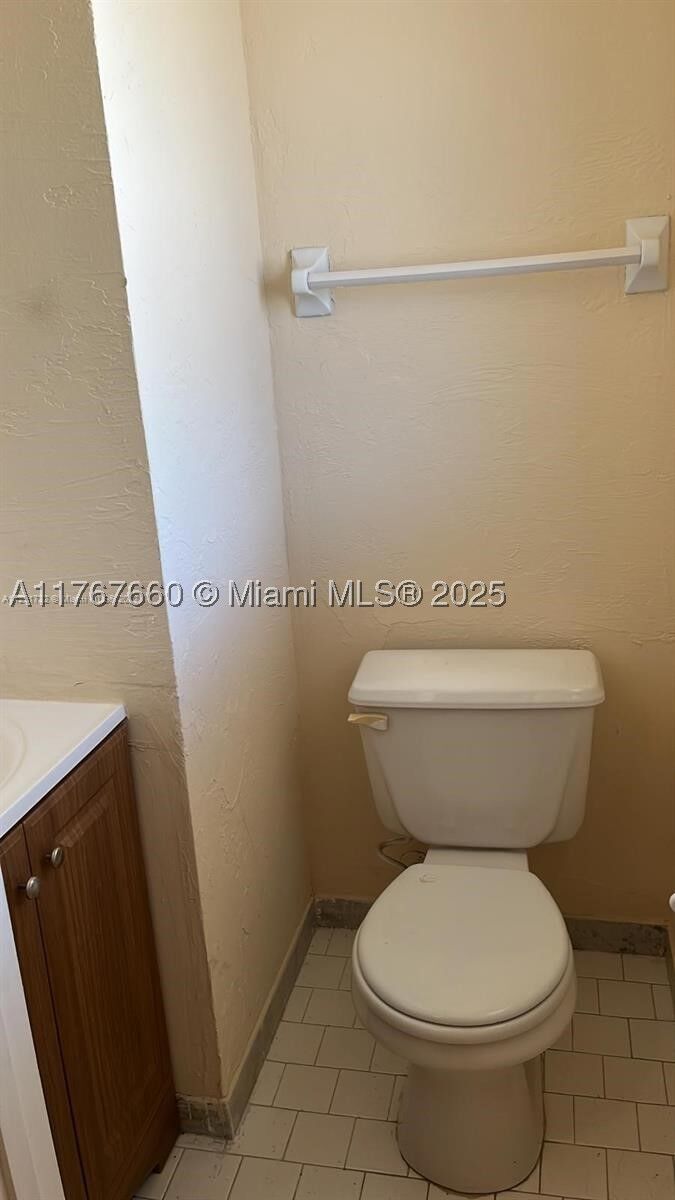 Property Photo:  8060 Fairview Dr 208  FL 33321 