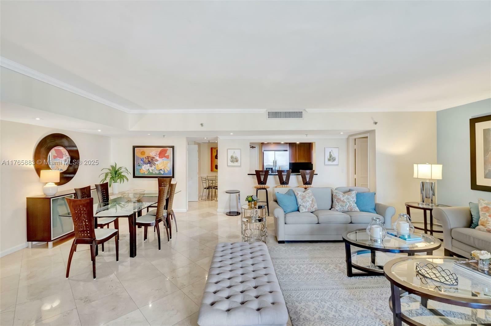 Property Photo: 520 Brickell Key Dr A914 FL 33131