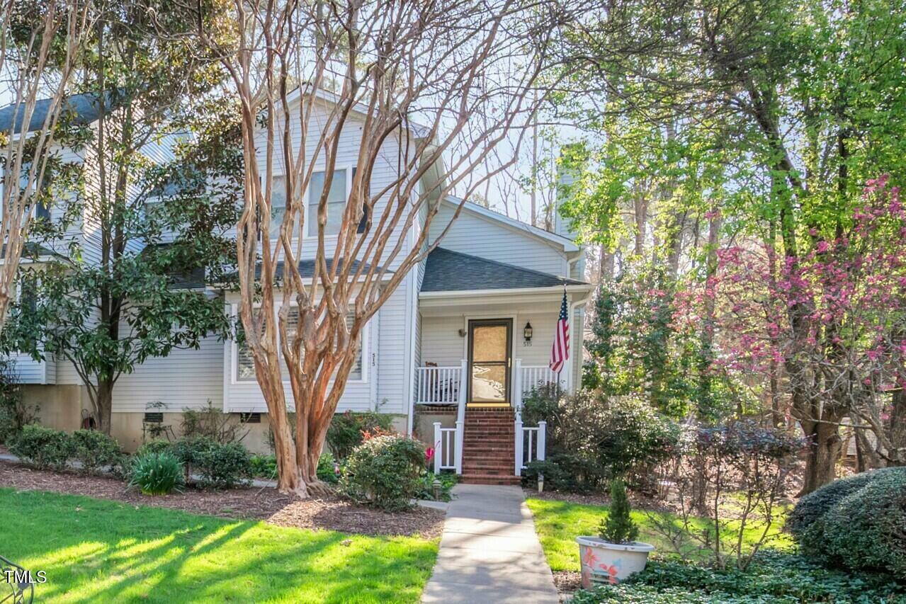 Property Photo: 515 Swim &Amp Croquet NC 27312