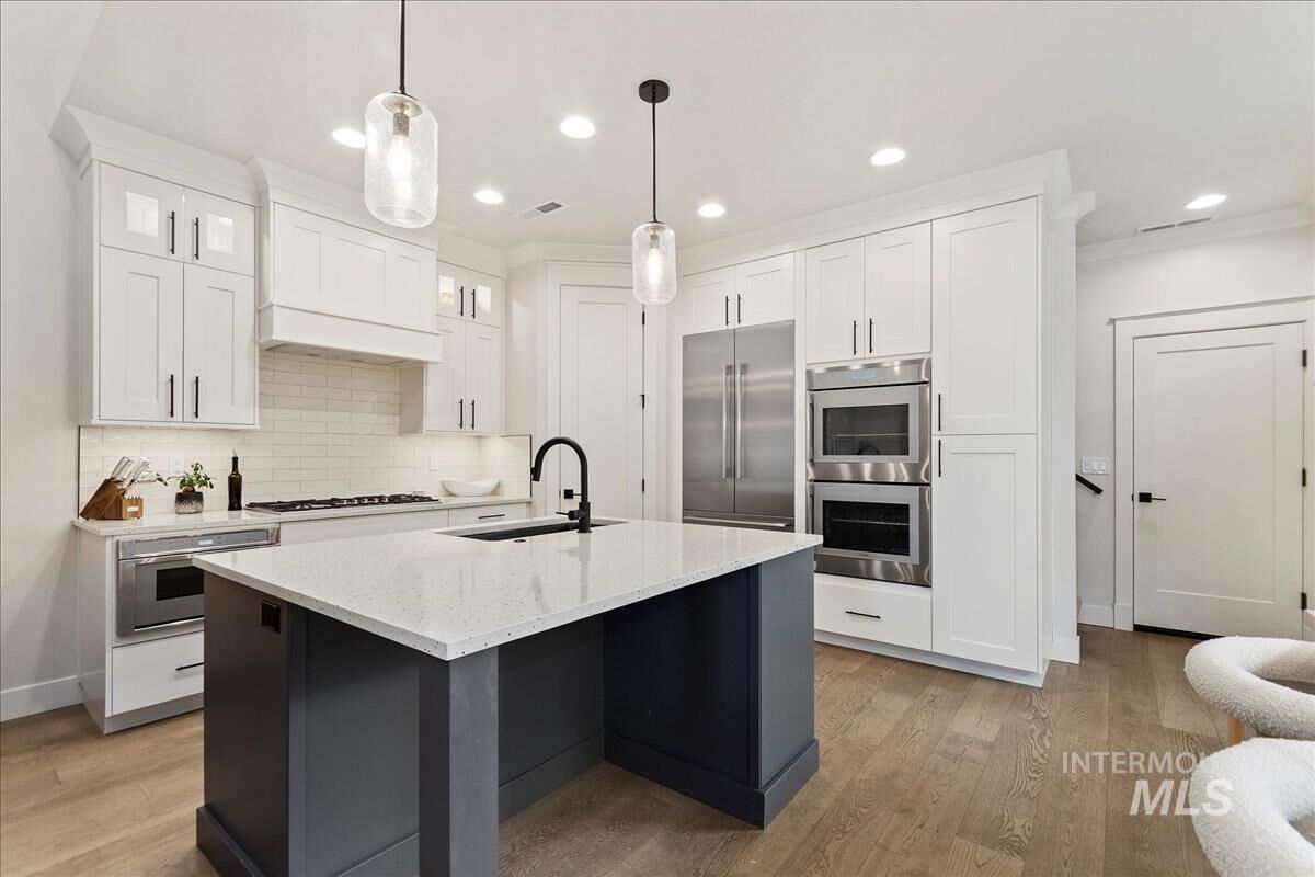 Property Photo:  3268 S Sedgebrook Lane  ID 83616 