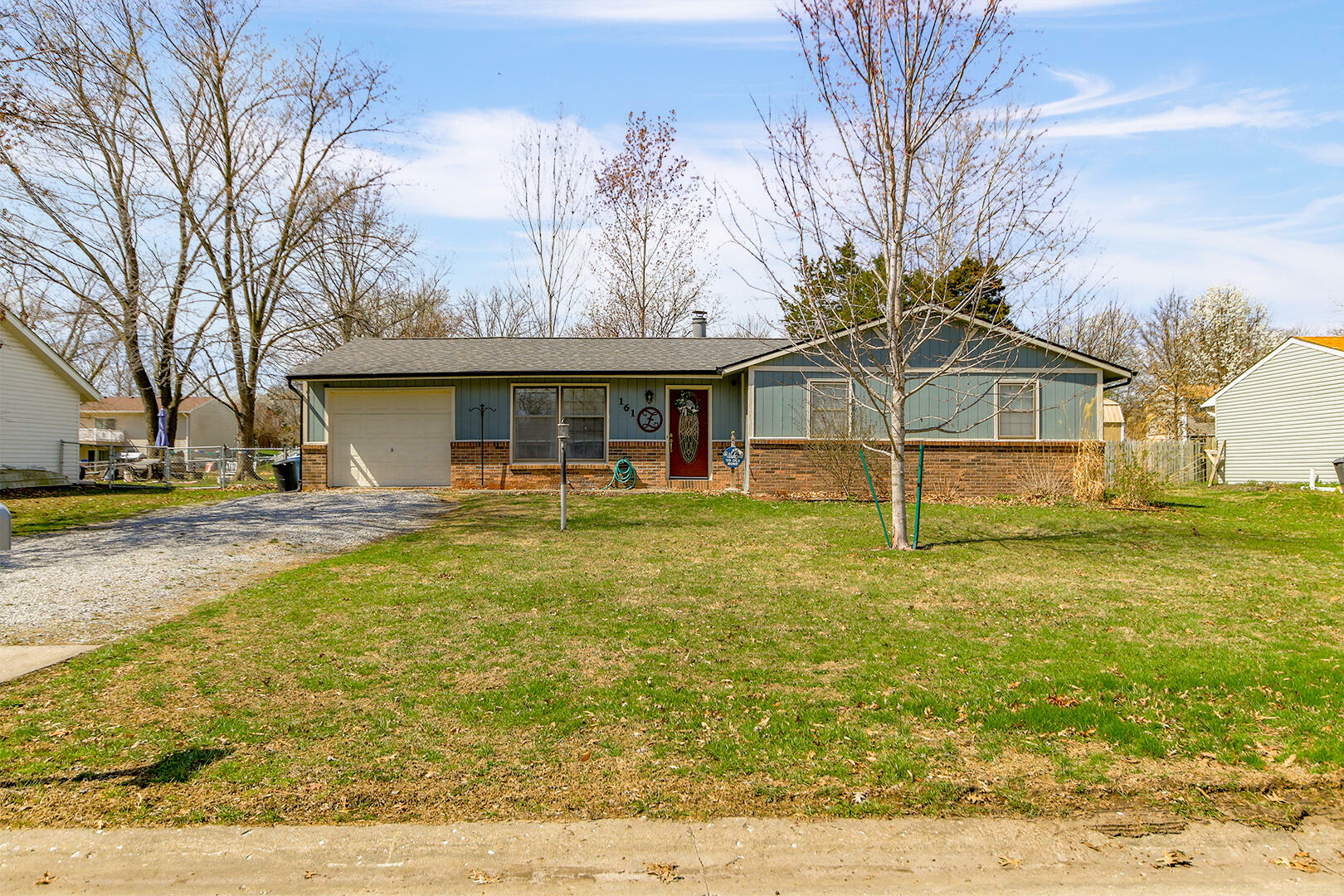 Property Photo: 161 N Broadview Ct MO 65201