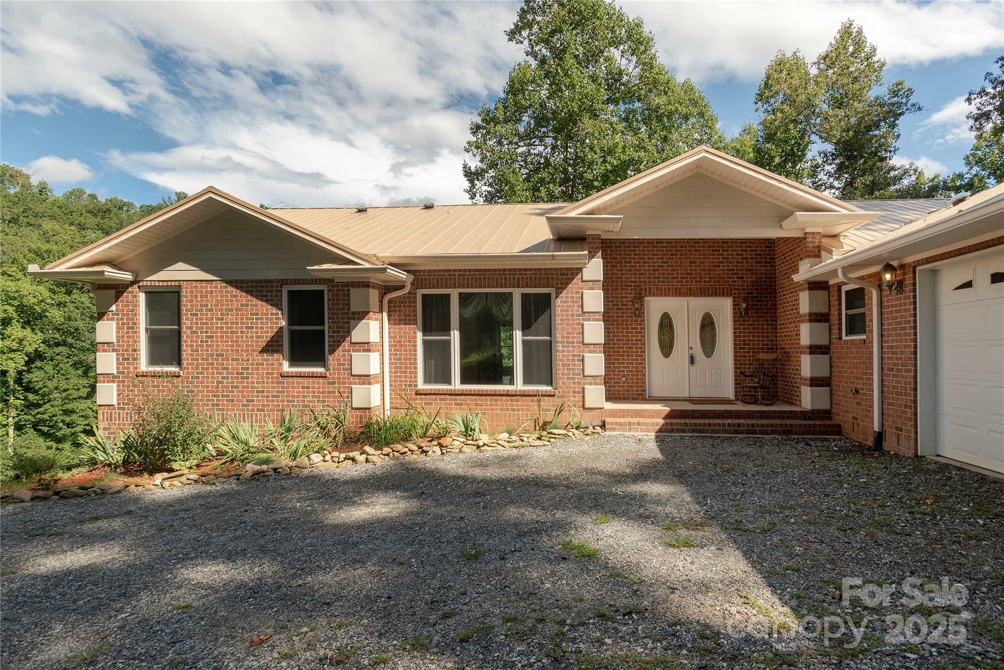 Property Photo: 145 Frankie Lane NC 28731
