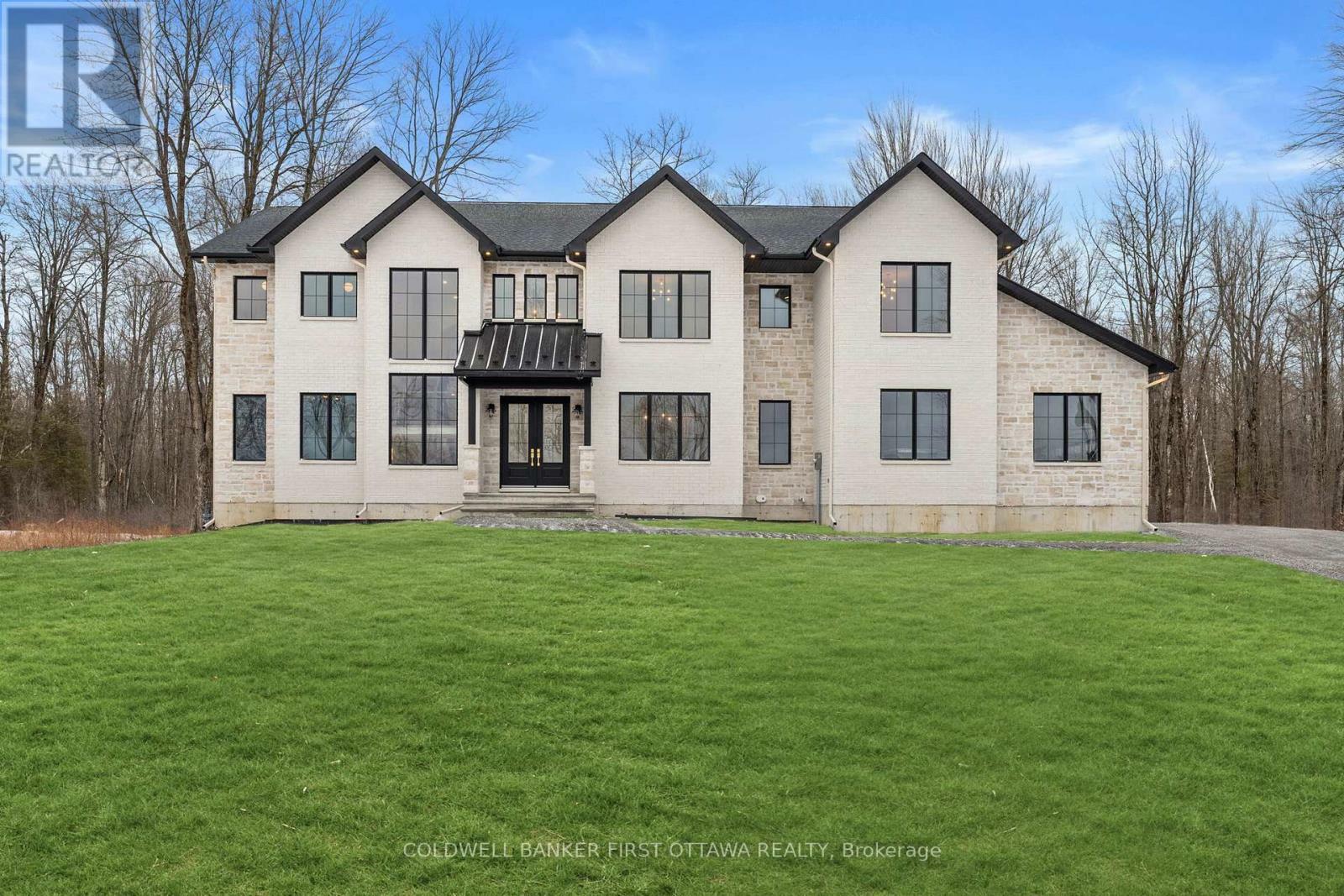 Property Photo: 577 Shoreway Drive ON K4P 0G3