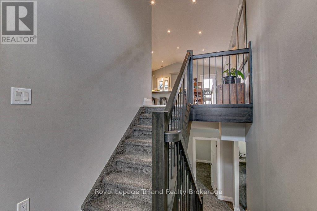 Property Photo: 62 Brown Street ON N5H 3G6