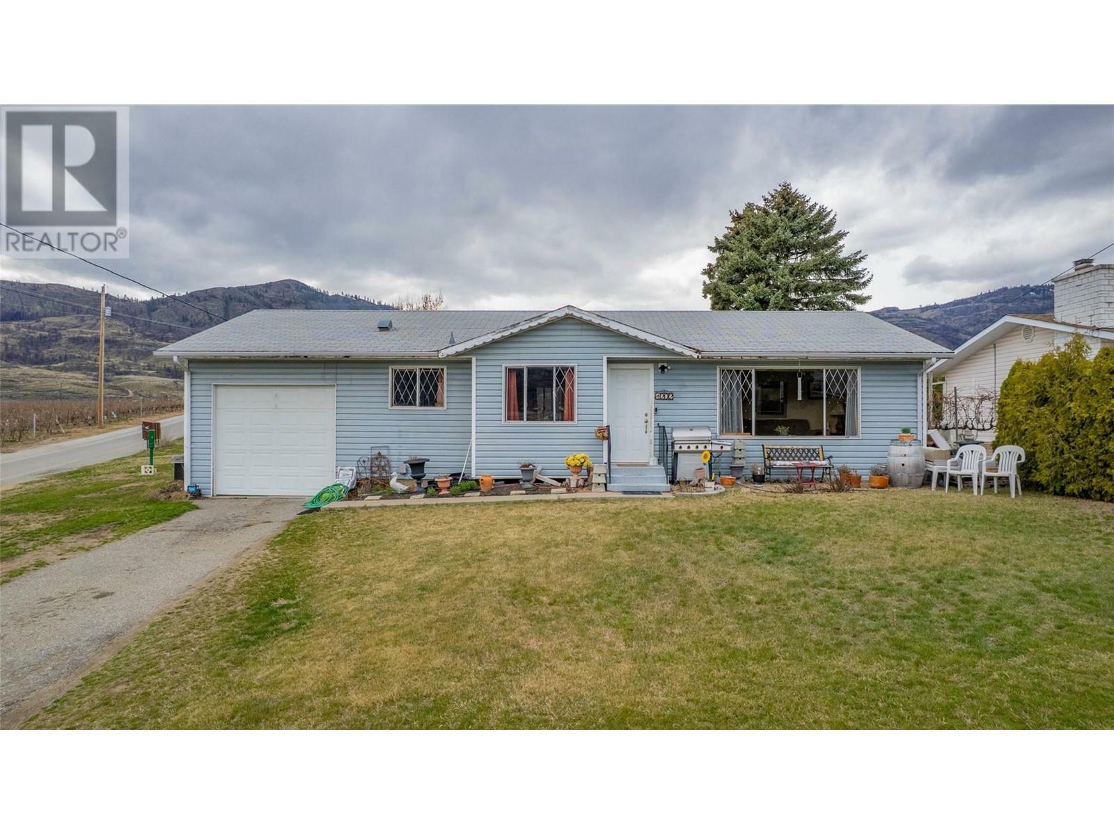 Property Photo: 1202 91st Street BC V0H 1V1