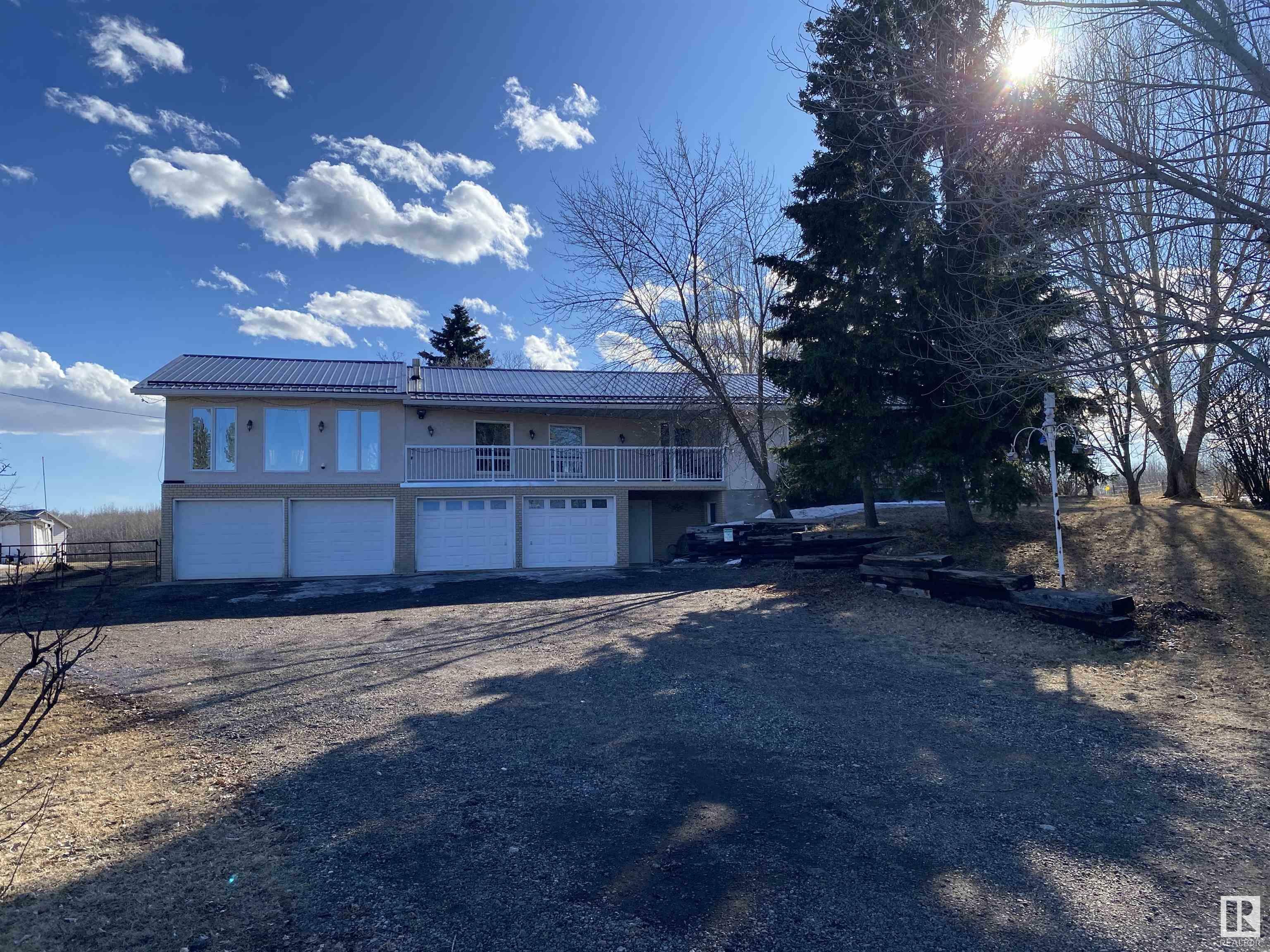 Property Photo: 53110 Rge Road 213 194 AB T8G 2C3