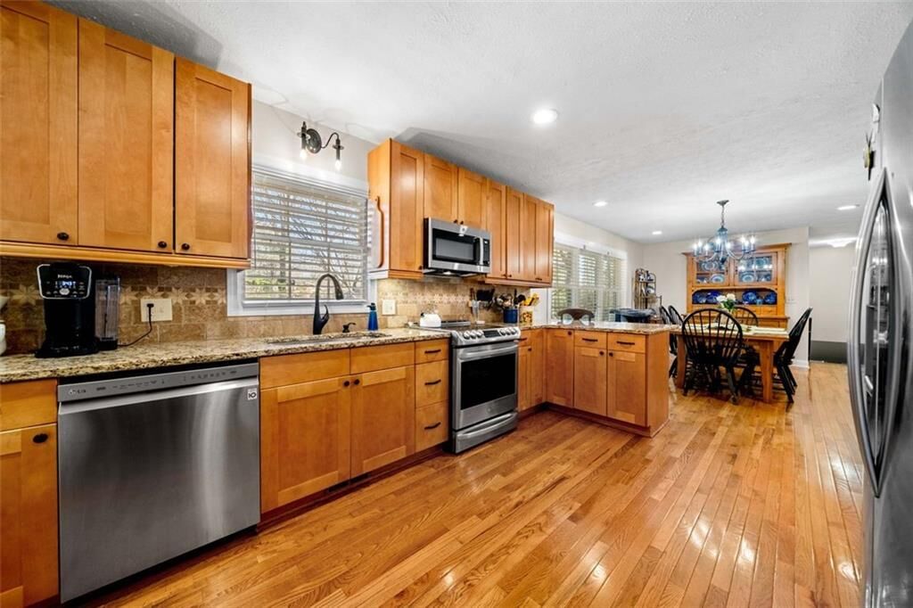 Property Photo: 1505 Robinhood Trail GA 30501