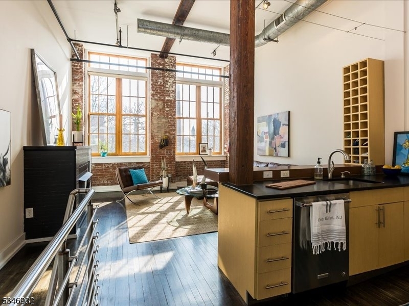 Property Photo: 25 Clark St, Unit 202 NJ 07028