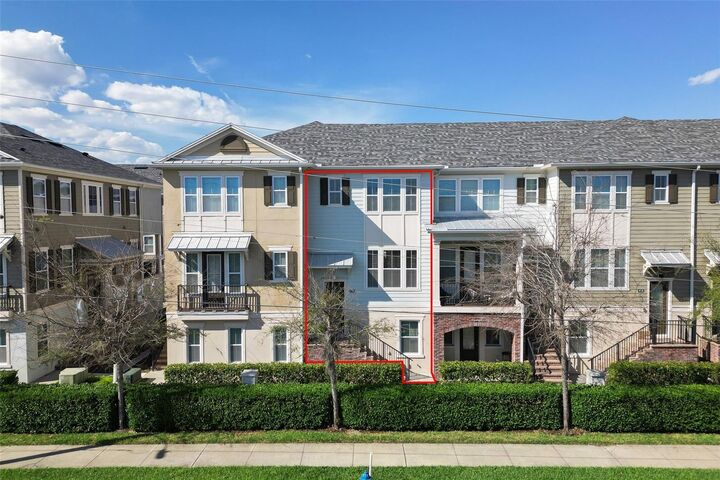 Property Photo: 450 Windmill Palm Circle FL 32701