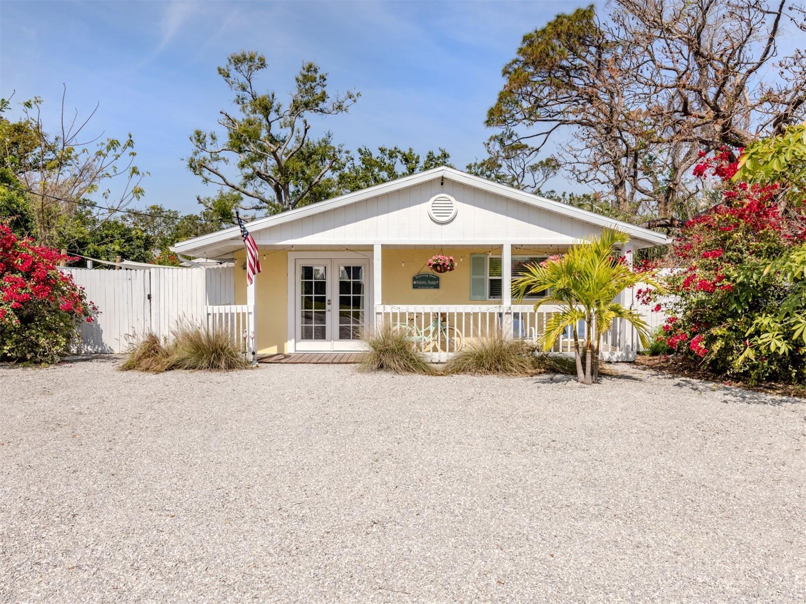 Property Photo: 514 Pameto Road FL 34275