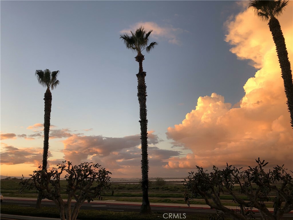 Property Photo: 19243 Seabrook Lane CA 92648