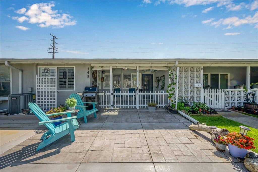Property Photo:  1580 Monterey Rd. 14K  CA 90740 