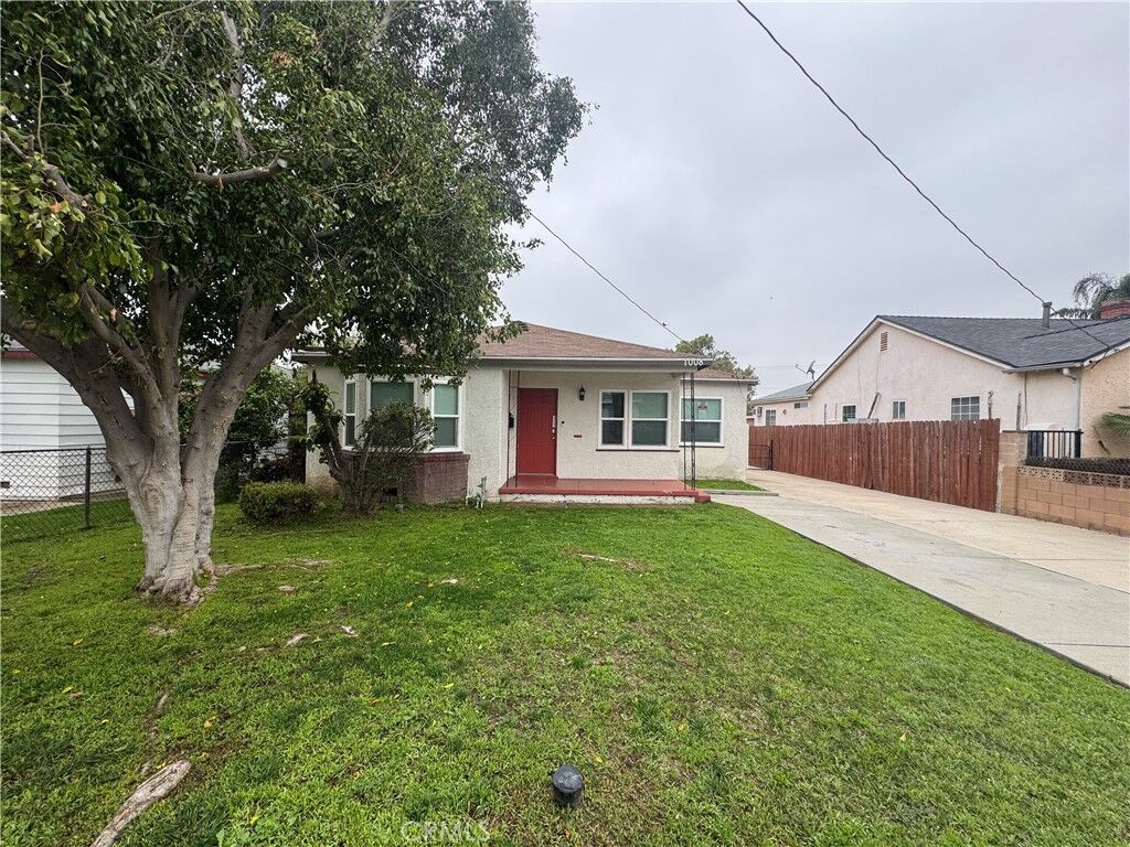 Property Photo:  1008 Woodworth Street  CA 91340 