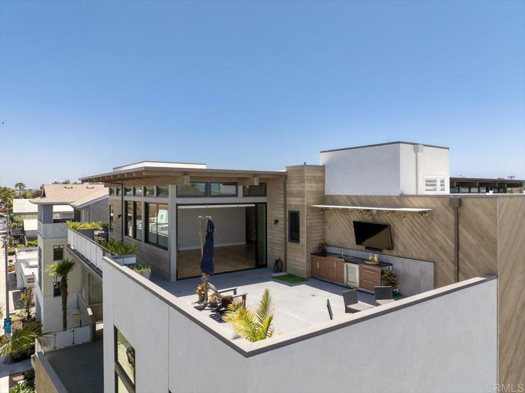 2677 State Street #301  Carlsbad CA 92008 photo