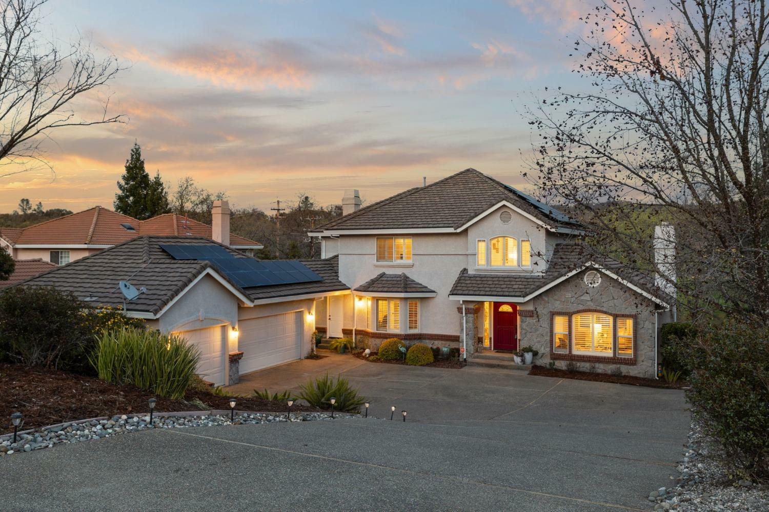 Property Photo: 2261 Cardiff Circle CA 95762