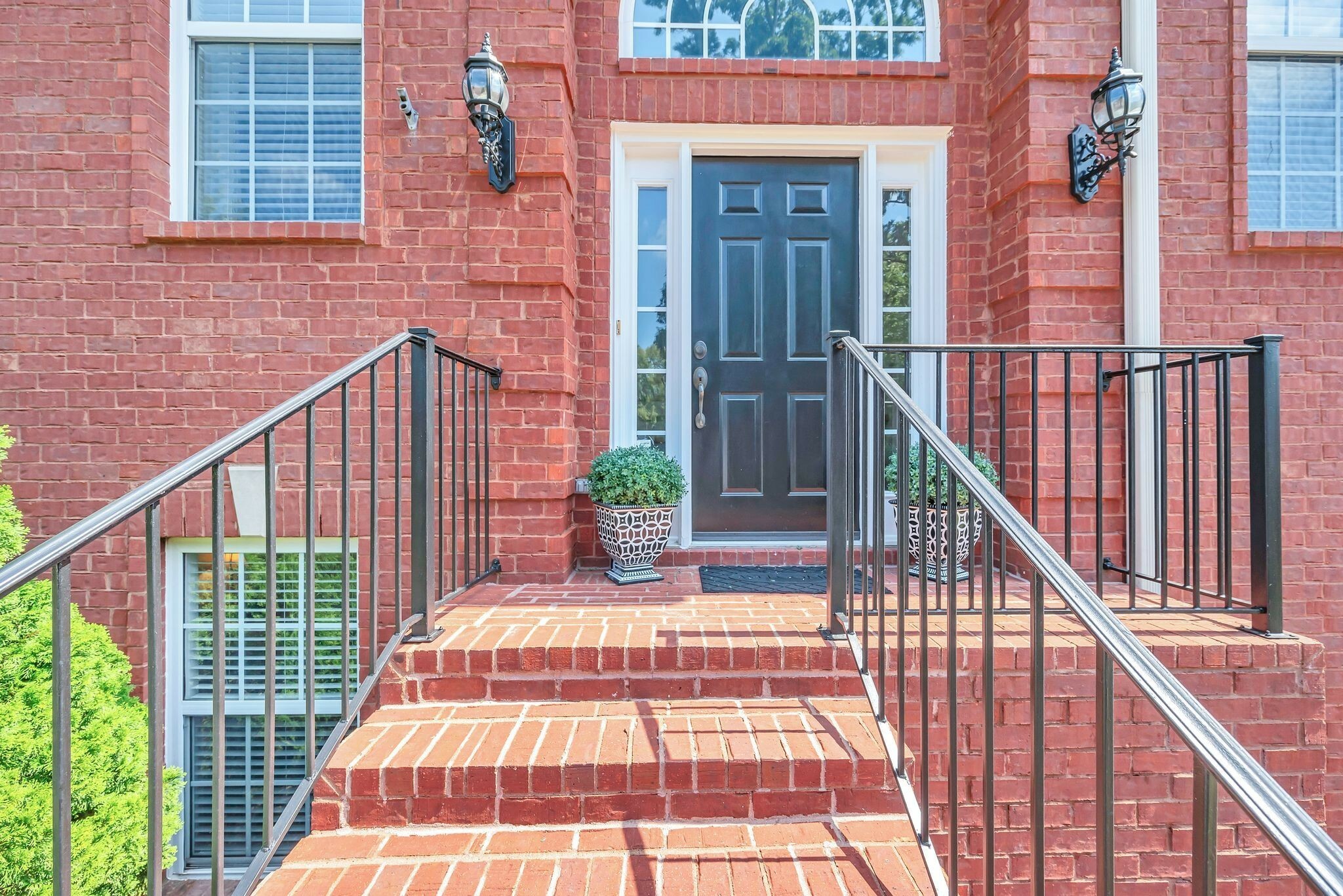 Property Photo: 313 Red Feather Ln TN 37027