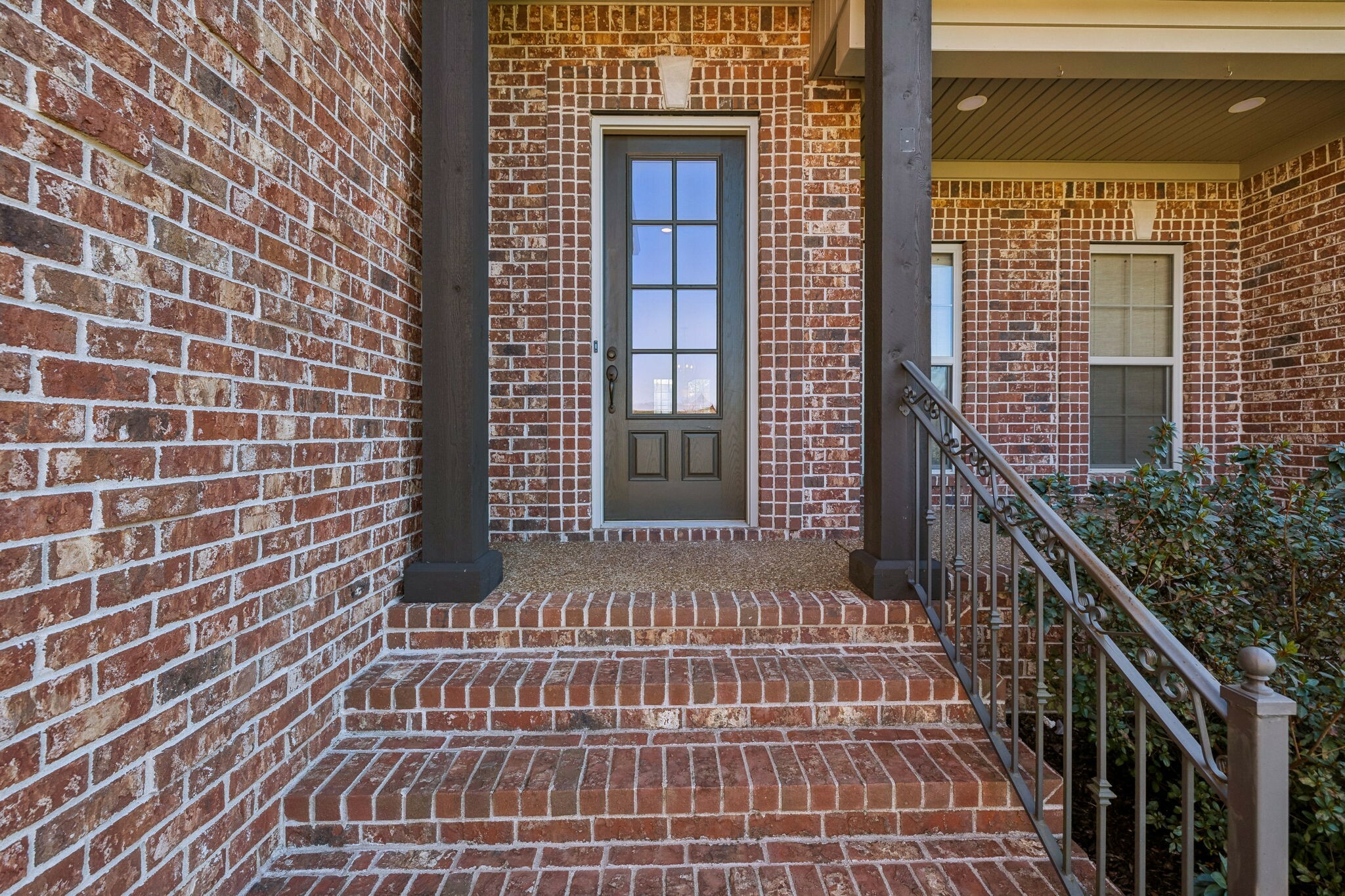 Property Photo: 832 Brook Trl TN 37087