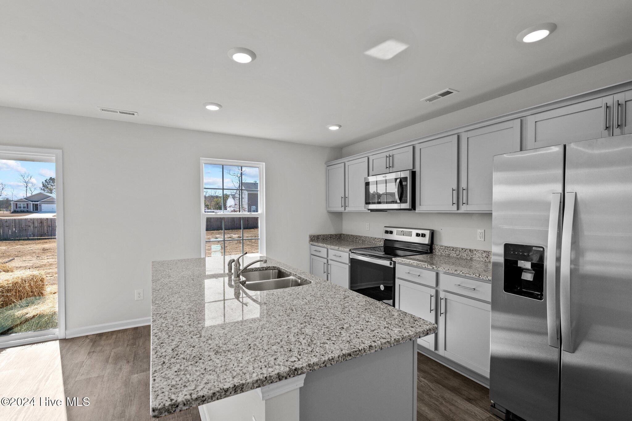 Property Photo: 4012 Atlantic Avenue NC 28560