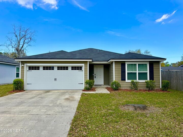 Property Photo:  7829 Mariner Street  FL 32220 