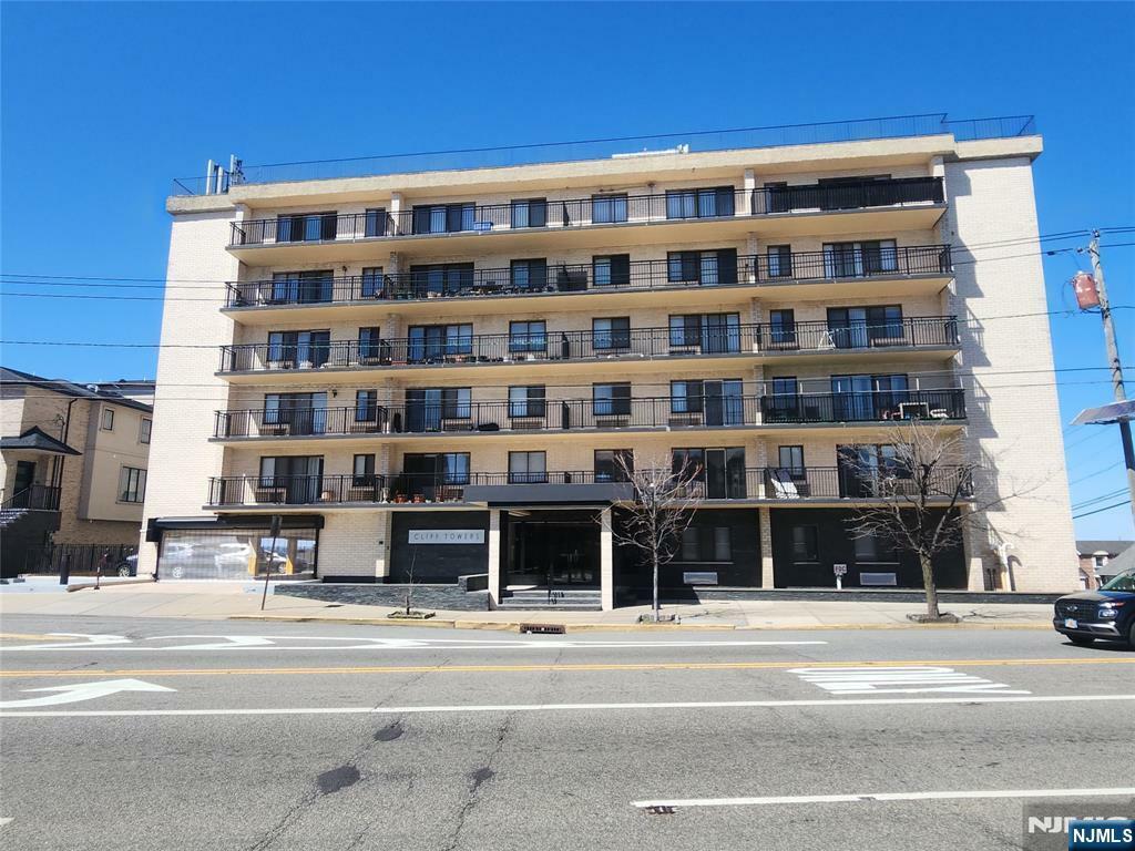 233 12th Street 4C  Palisades Park NJ 07650 photo