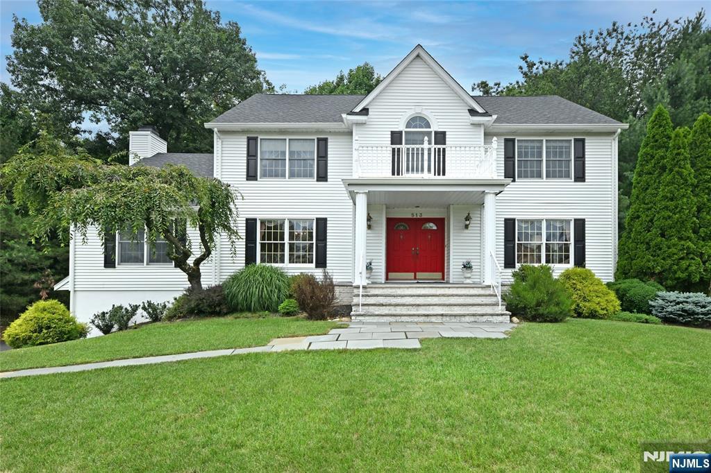 Property Photo:  513 Lydia Lane  NJ 07481 