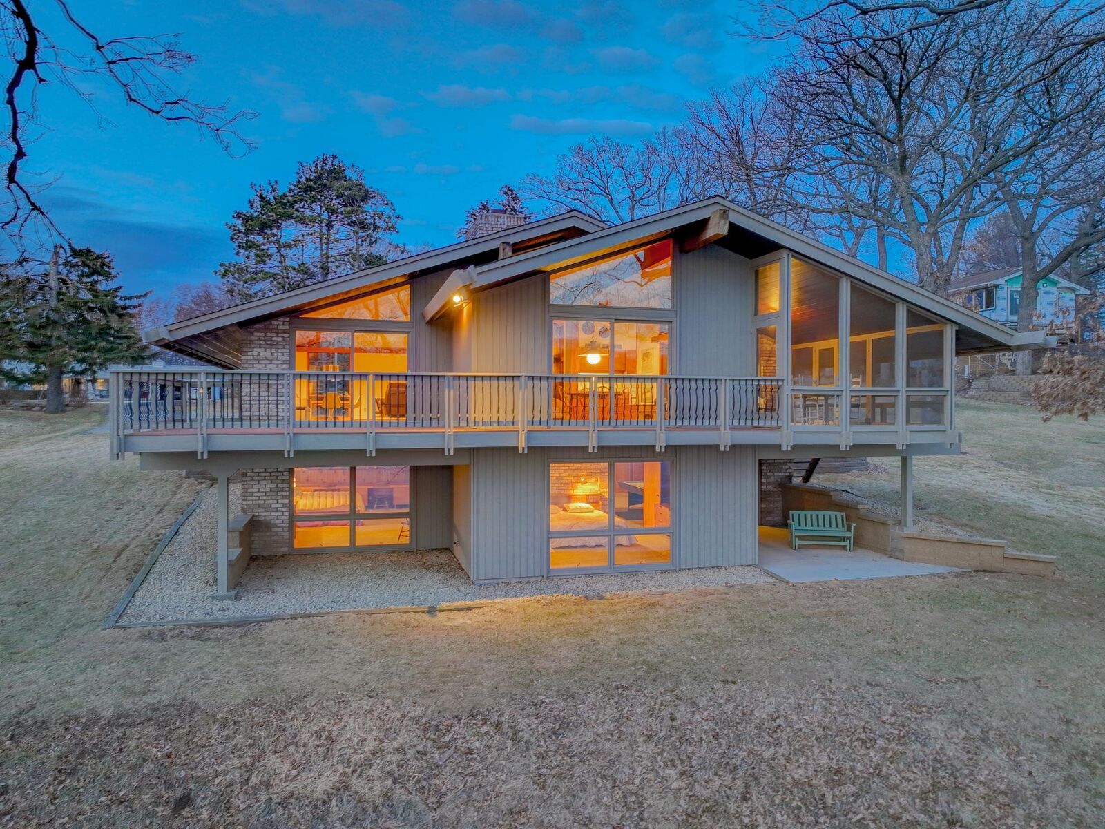 Property Photo:  1115 Willard Street W  MN 55082 