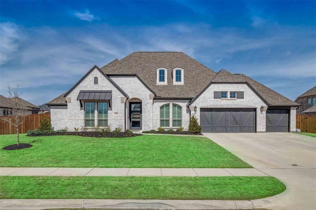 Property Photo: 1546 Ripasso Way TX 75032