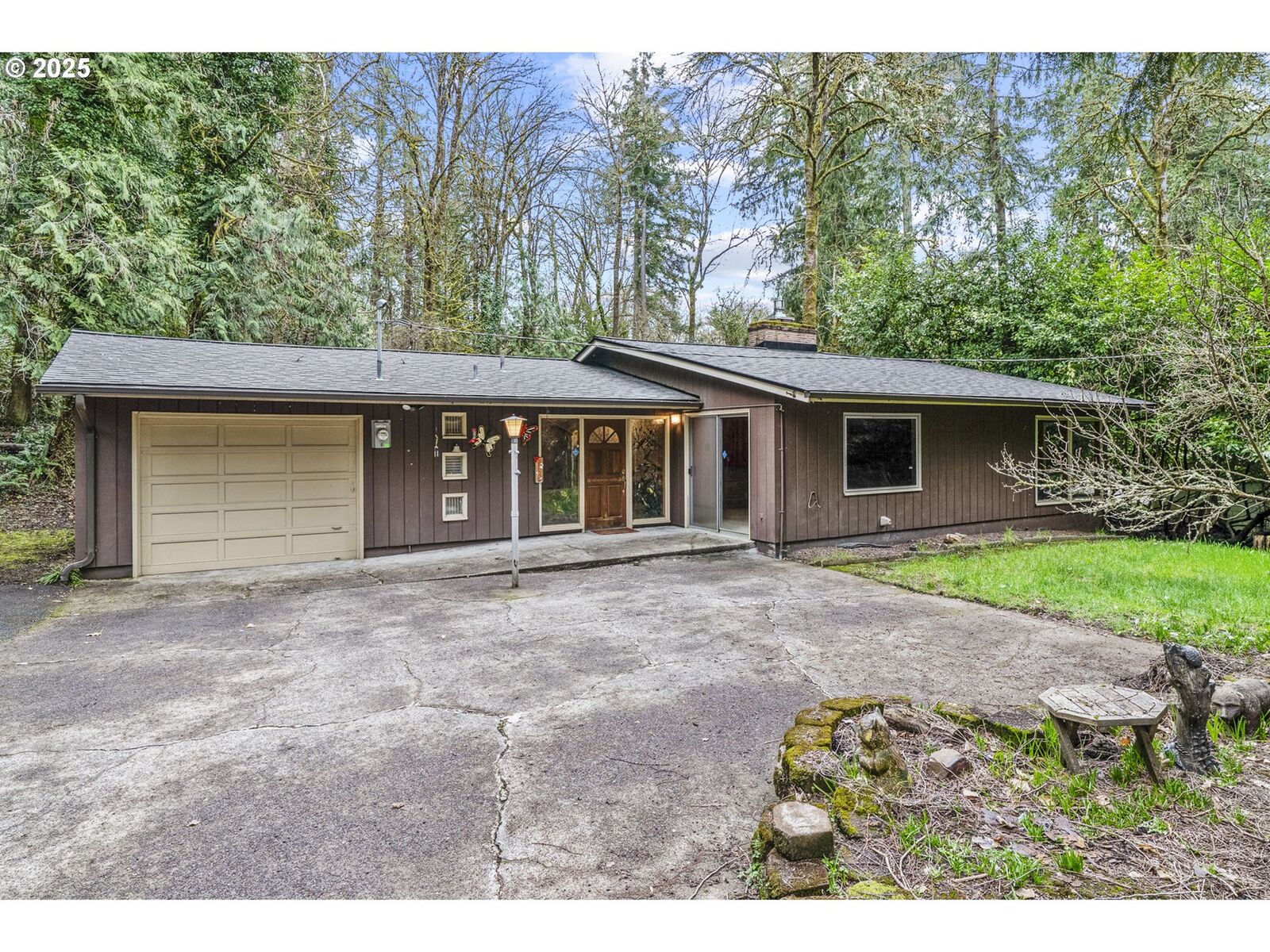 Property Photo: 2938 Glenwood Dr WA 98632