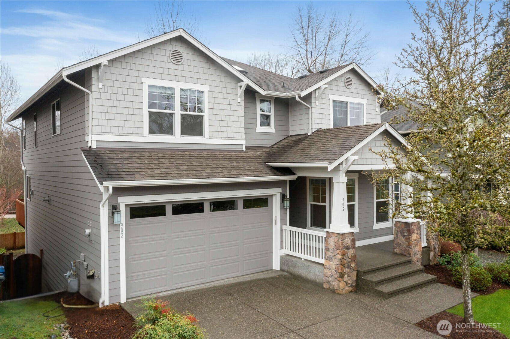 Property Photo: 902 Jericho Place NE WA 98059