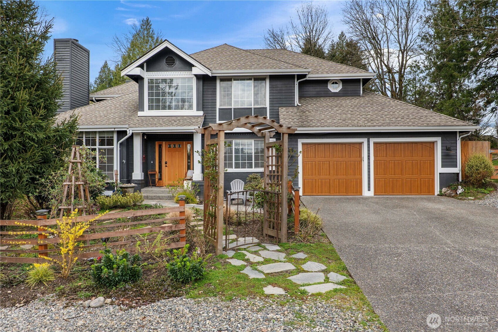 Property Photo: 16305 112 Avenue NE WA 98011